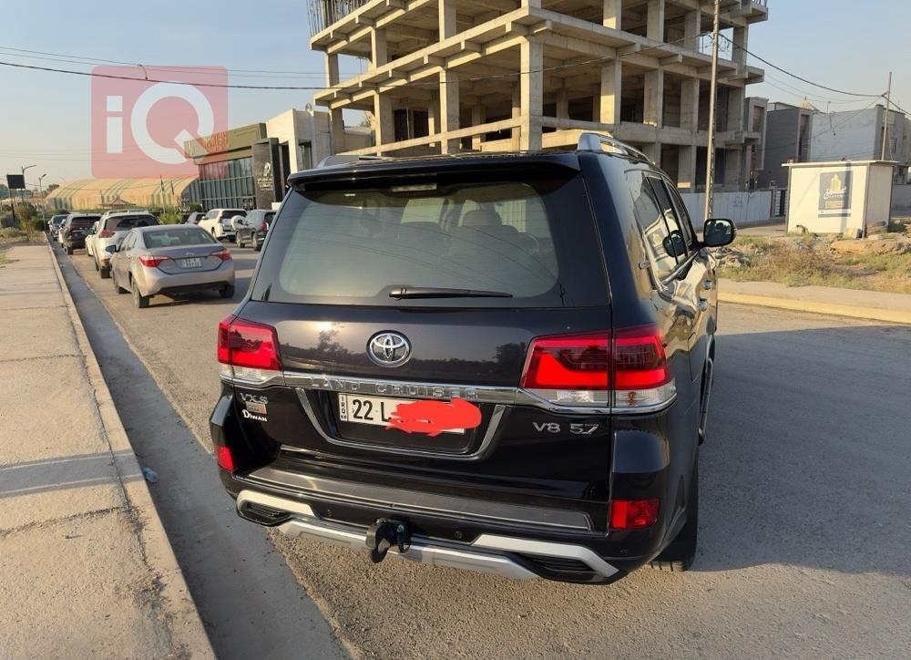 تويوتا لاندكروزر